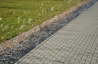Keep Your Interlocking Pavers Looking Their Best!